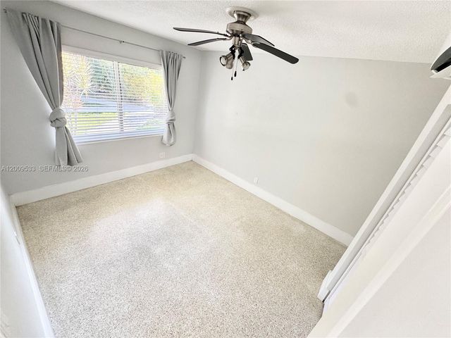 1601 SE 15 1b 1B, Fort Lauderdale, FL 33316