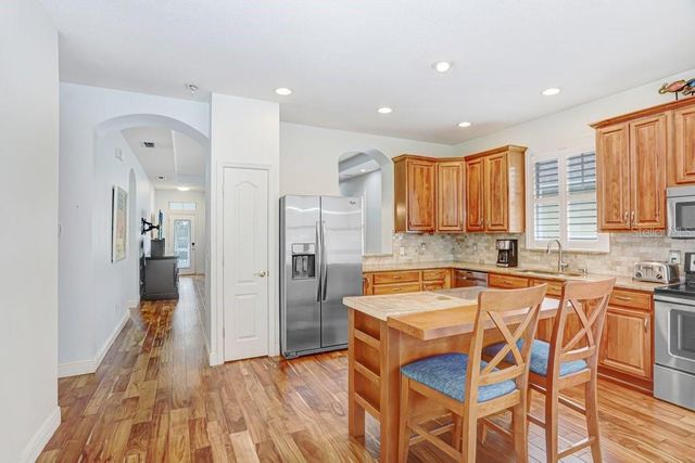 9506 CAVENDISH DRIVE, Tampa, FL 33626