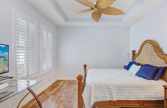 9506 CAVENDISH DRIVE, Tampa, FL 33626