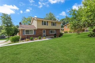 106 Truman Dr, Center Twp, PA 15061