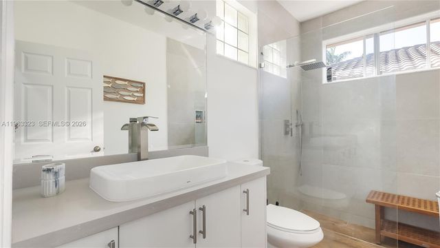 2633 Oakbrook Dr, Weston, FL 33332