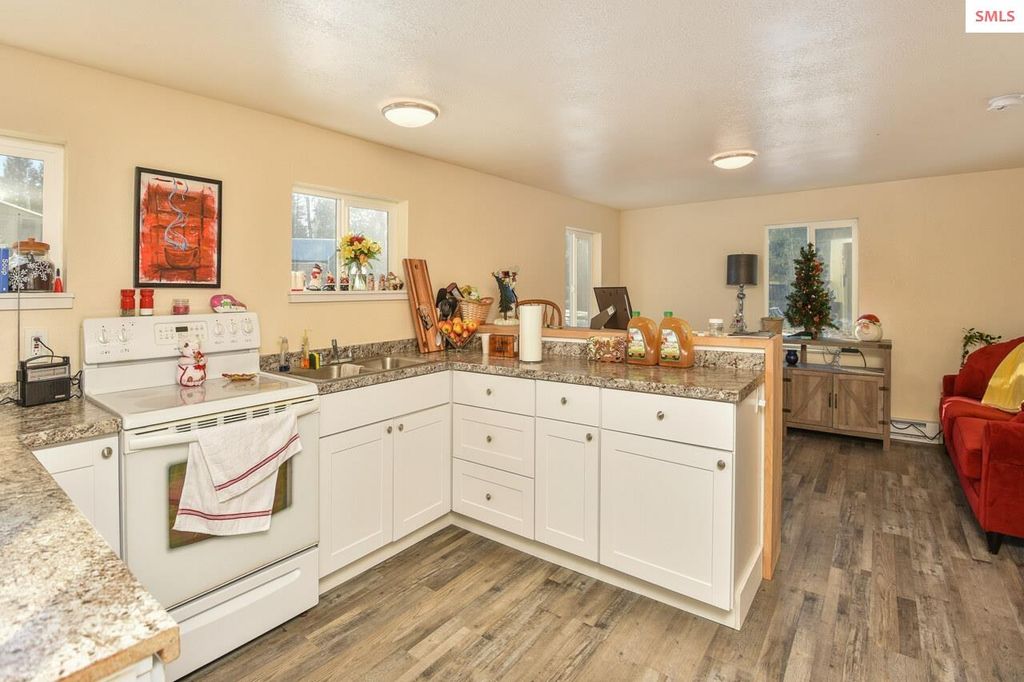 478121 US-95, Ponderay, ID 83852 photo 32