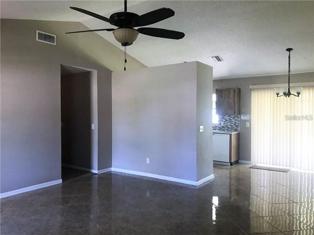 1001 JOHNSON LOOP, Plant City, FL 33563