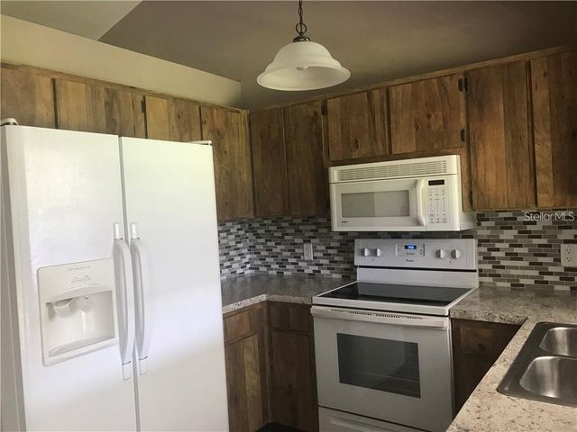 1001 JOHNSON LOOP, Plant City, FL 33563