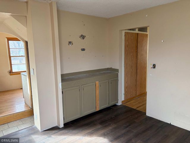 5230 Irving Avenue N, Minneapolis, MN 55430