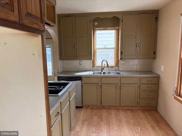 5230 Irving Avenue N, Minneapolis, MN 55430