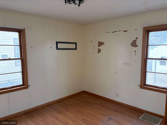 5230 Irving Avenue N, Minneapolis, MN 55430