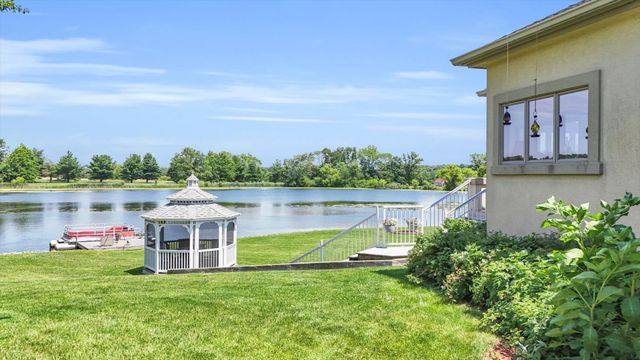 401 M County Road 2425 N, Mahomet, IL 61853