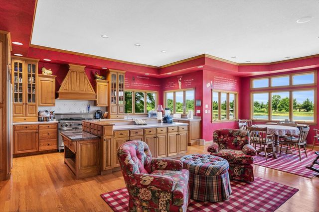 401 M County Road 2425 N, Mahomet, IL 61853