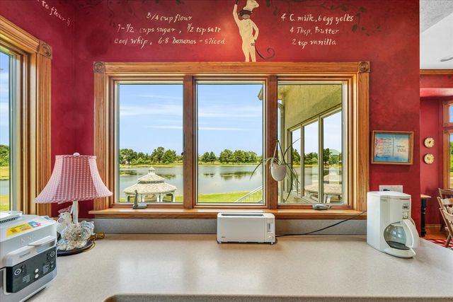 401 M County Road 2425 N, Mahomet, IL 61853