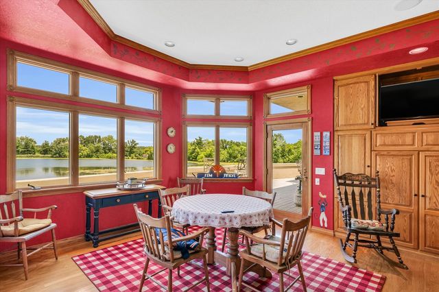 401 M County Road 2425 N, Mahomet, IL 61853