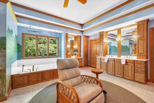 401 M County Road 2425 N, Mahomet, IL 61853