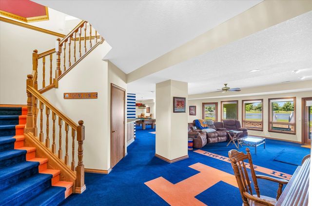 401 M County Road 2425 N, Mahomet, IL 61853