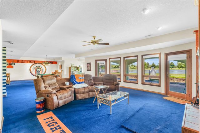 401 M County Road 2425 N, Mahomet, IL 61853