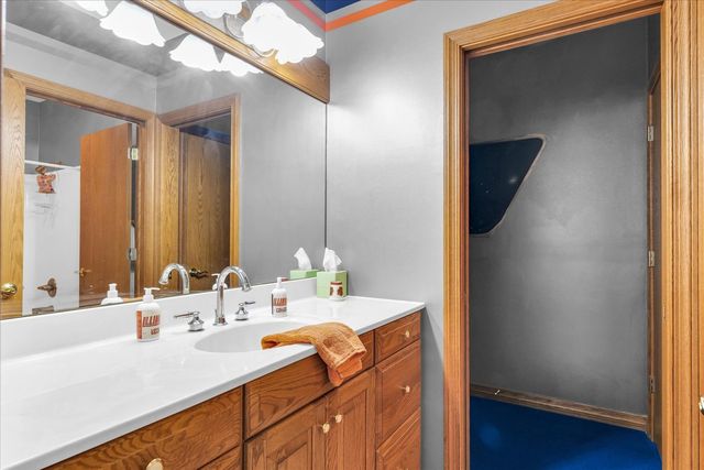 401 M County Road 2425 N, Mahomet, IL 61853