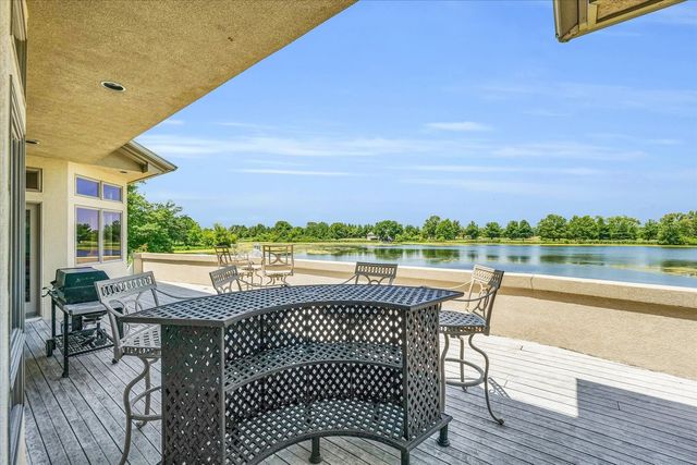 401 M County Road 2425 N, Mahomet, IL 61853