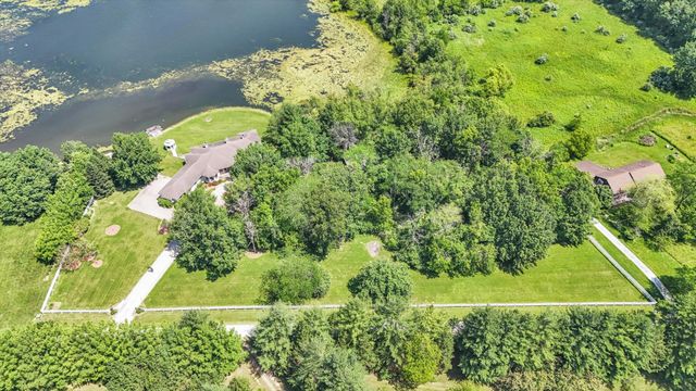 401 M County Road 2425 N, Mahomet, IL 61853