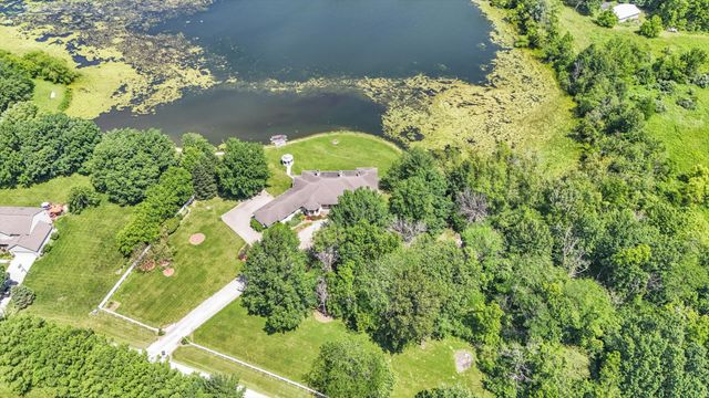 401 M County Road 2425 N, Mahomet, IL 61853