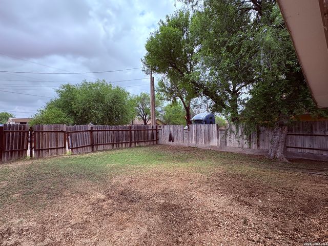 3233 Yucca Loop, Eagle Pass, TX 78852
