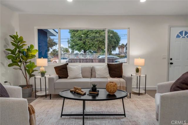 14611 Cerise Avenue, Hawthorne, CA 90250
