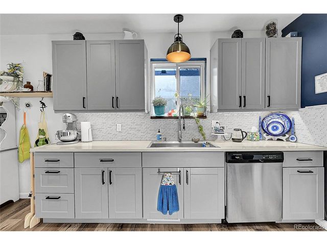 303 S 2nd Ave, Brighton, CO 80601