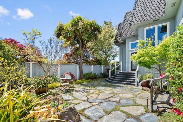 523 Middlefield Drive, Aptos, CA 95003