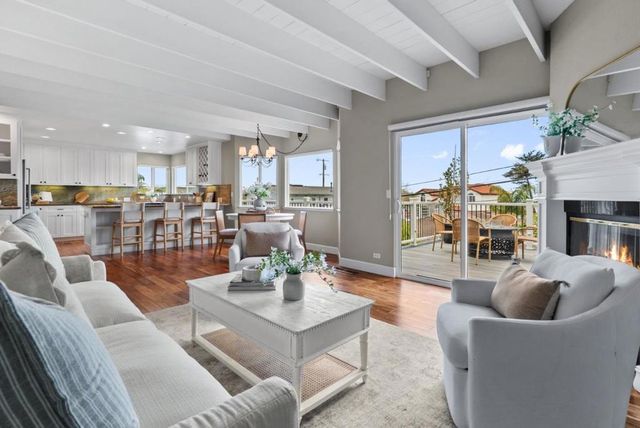 523 Middlefield Drive, Aptos, CA 95003