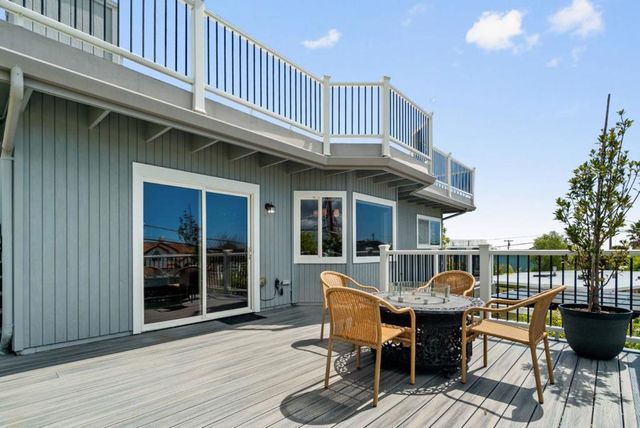 523 Middlefield Drive, Aptos, CA 95003