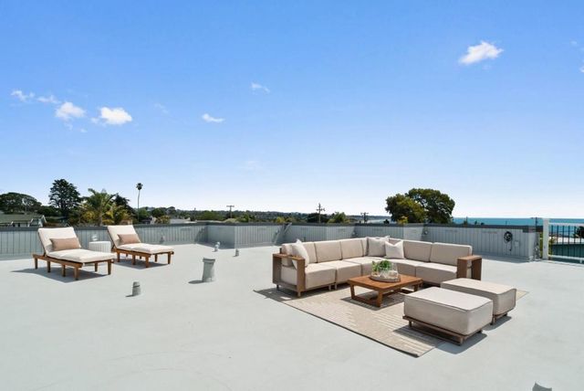 523 Middlefield Drive, Aptos, CA 95003