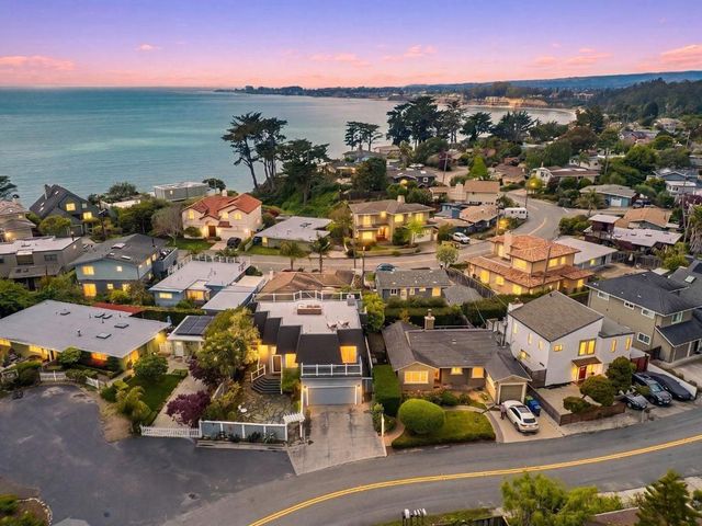 523 Middlefield Drive, Aptos, CA 95003