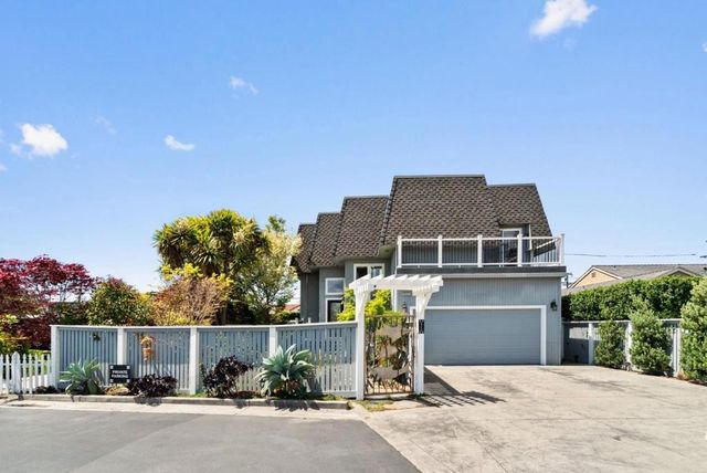 523 Middlefield Drive, Aptos, CA 95003