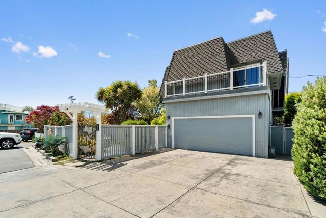 523 Middlefield Drive, Aptos, CA 95003