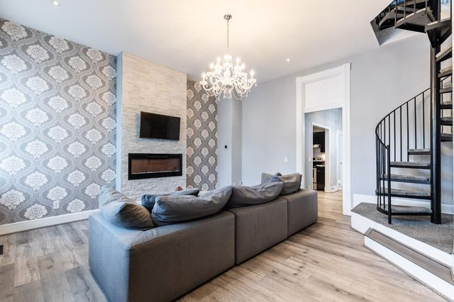 551 E Thirteenth Street, Cincinnati, OH 45202