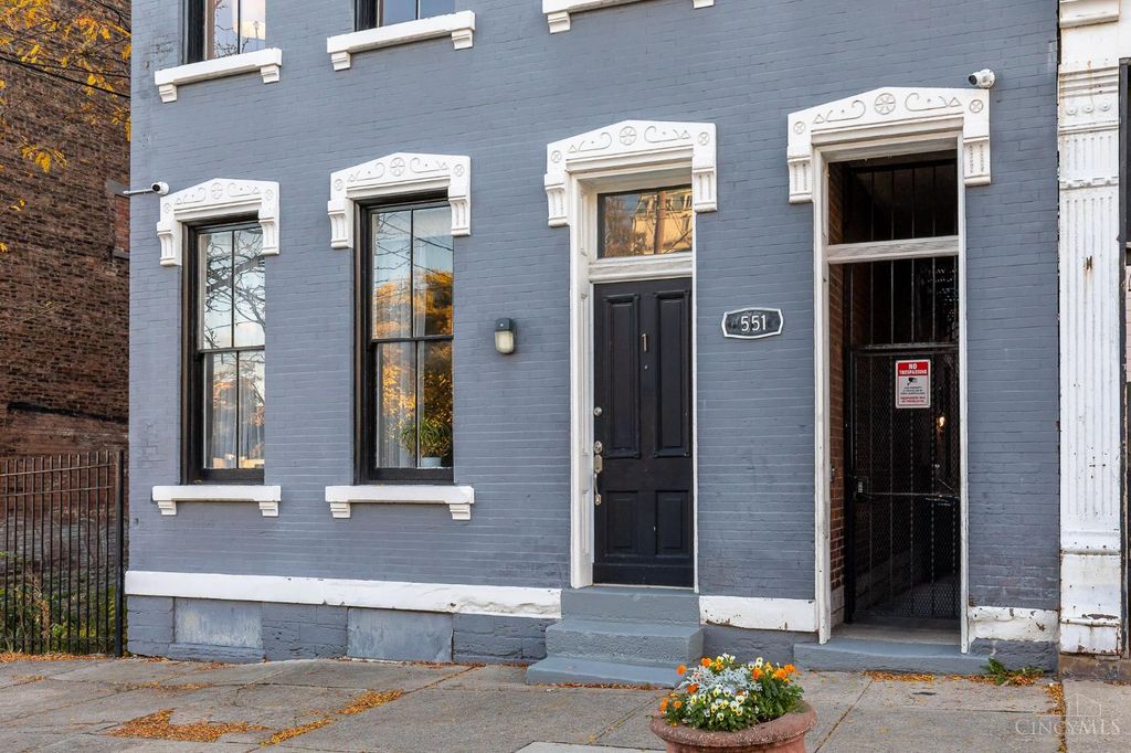 551 E Thirteenth Street, Cincinnati, OH 45202