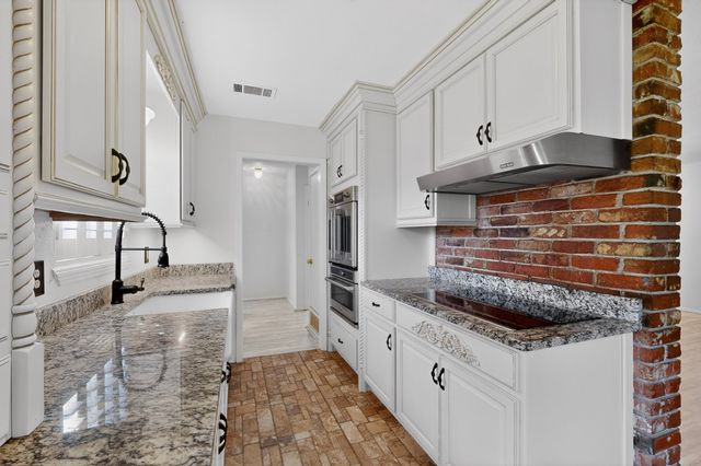 412 Elaine Drive, Irving, TX 75060