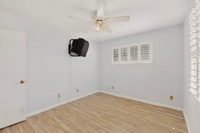 412 Elaine Drive, Irving, TX 75060