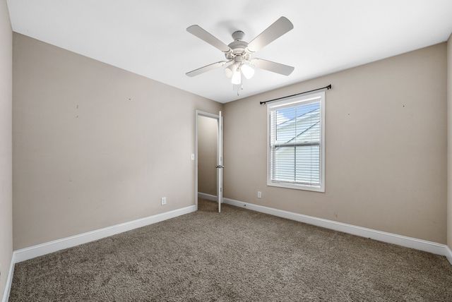 1114 Eagles View Dr, Clarksville, TN 37040