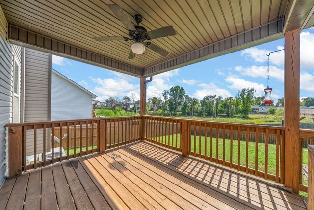 1114 Eagles View Dr, Clarksville, TN 37040