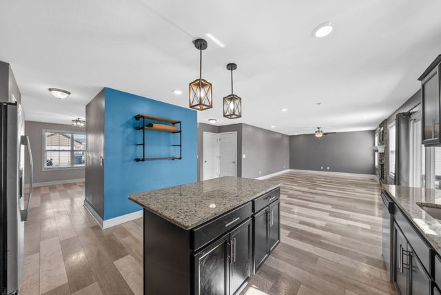 1114 Eagles View Dr, Clarksville, TN 37040