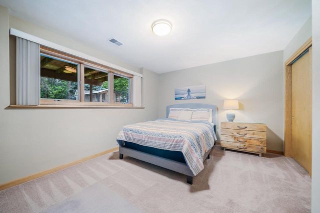 2117 CLOUDVIEW COURT, Appleton, WI 54914