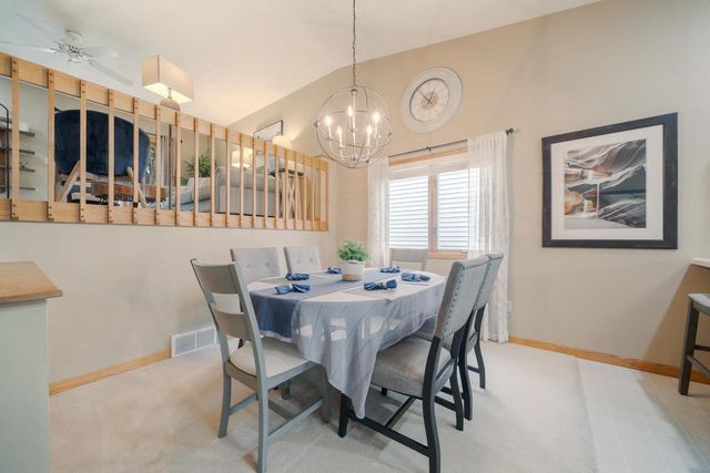 2117 CLOUDVIEW COURT, Appleton, WI 54914