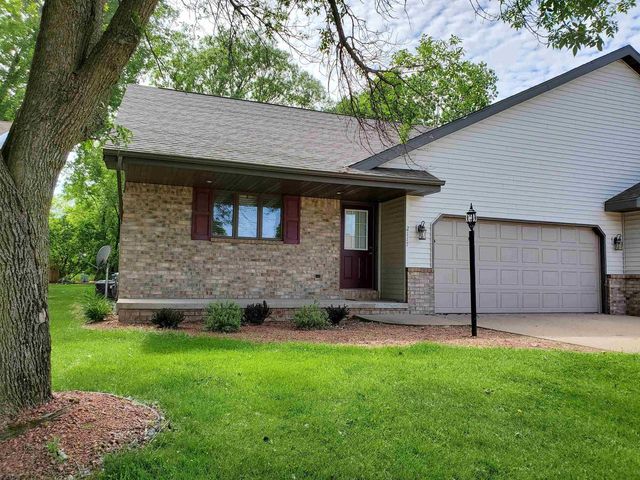 2117 CLOUDVIEW COURT, Appleton, WI 54914