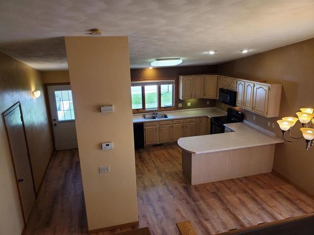 2117 CLOUDVIEW COURT, Appleton, WI 54914