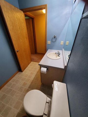 2117 CLOUDVIEW COURT, Appleton, WI 54914