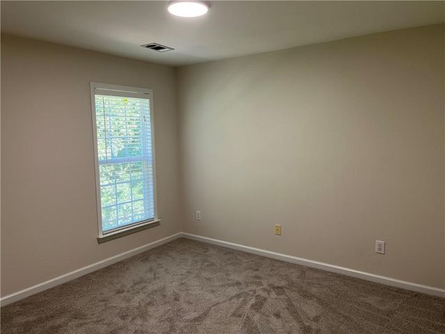 555 Midhurst Place, Johns Creek, GA 30024