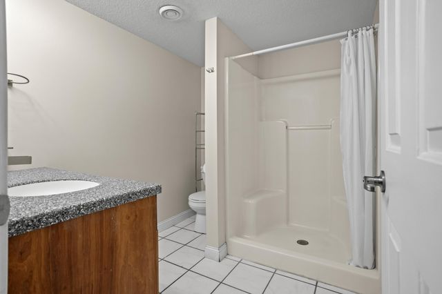 2835 Wheatland Drive S, Fargo, ND 58103