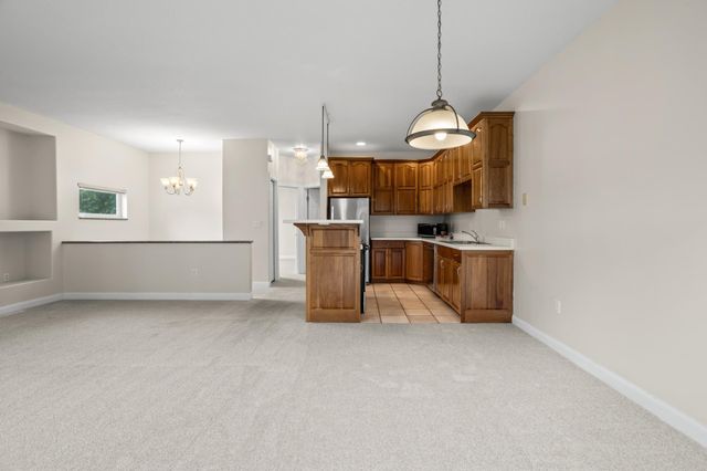 2835 Wheatland Drive S, Fargo, ND 58103