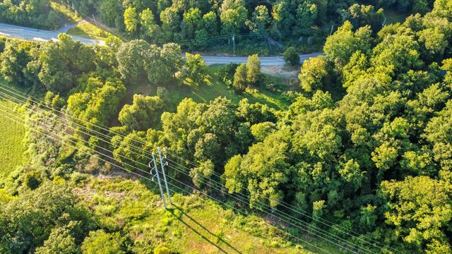 1986 Highway 76, Adams, TN 37010