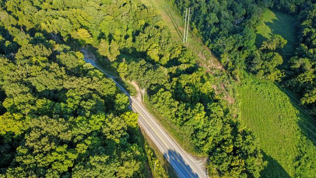 1986 Highway 76, Adams, TN 37010