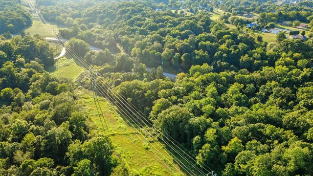 1986 Highway 76, Adams, TN 37010